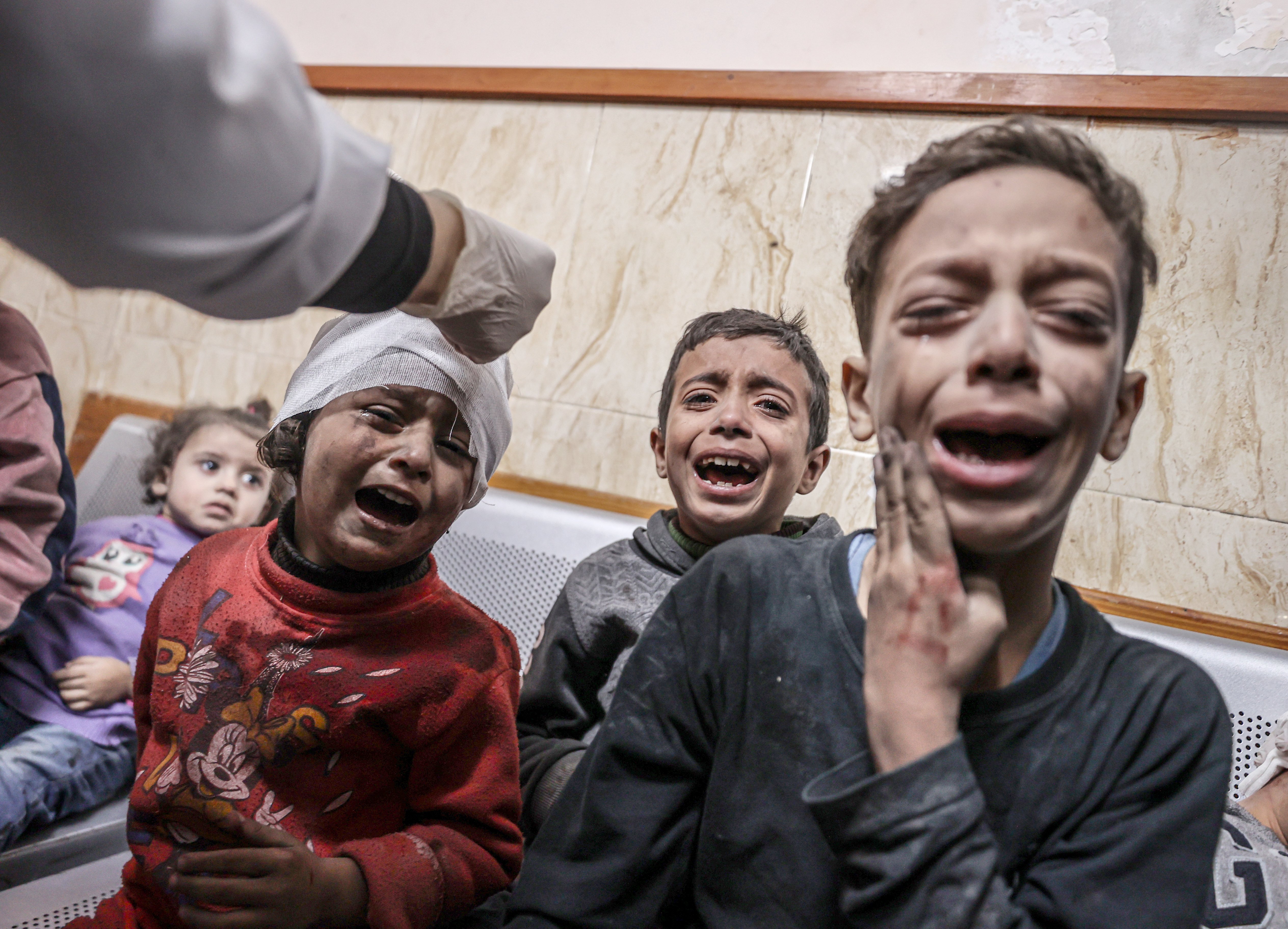 Israeli attacks continue in Gaza