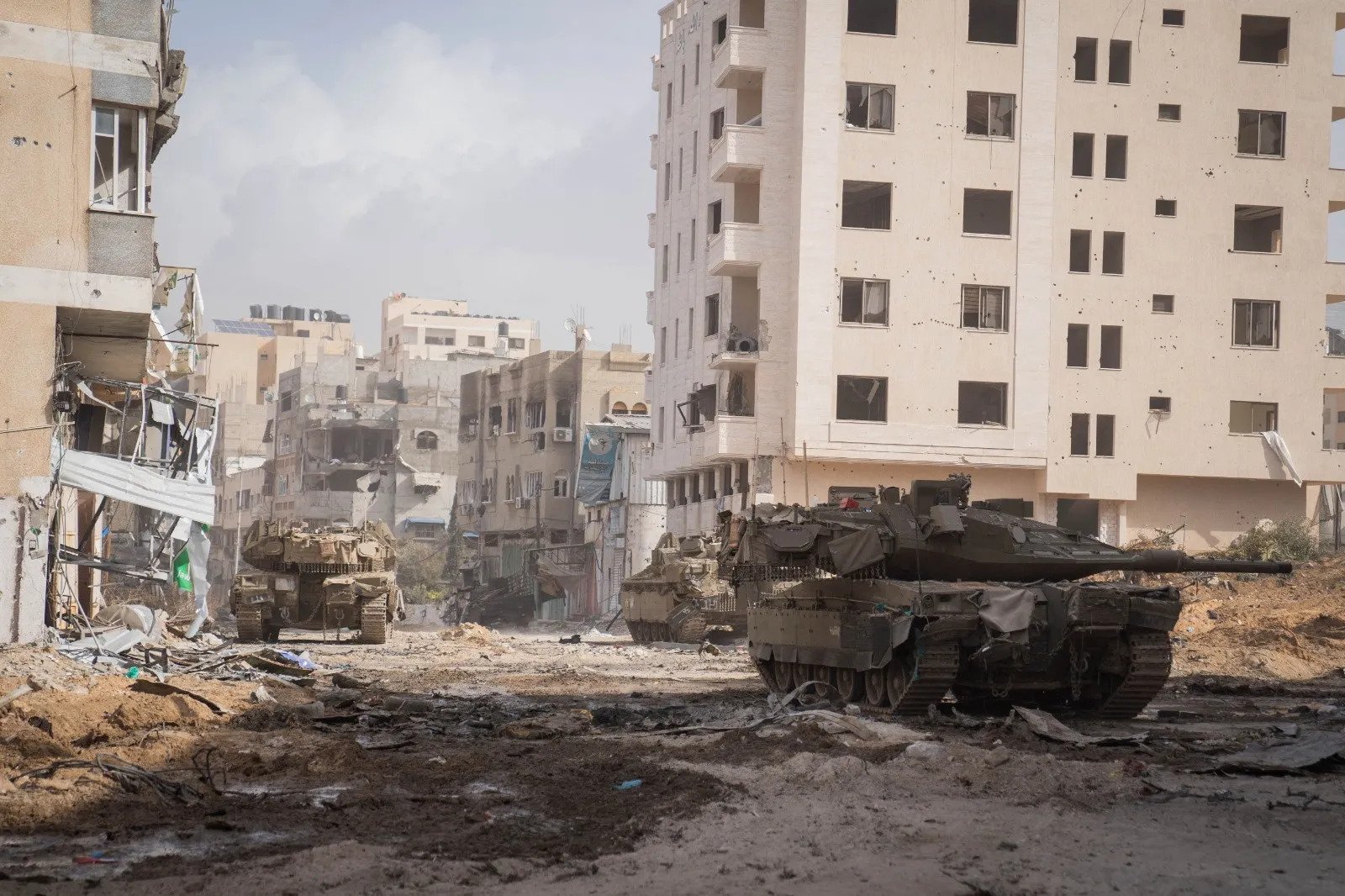 Israeli-tank-in-gaza