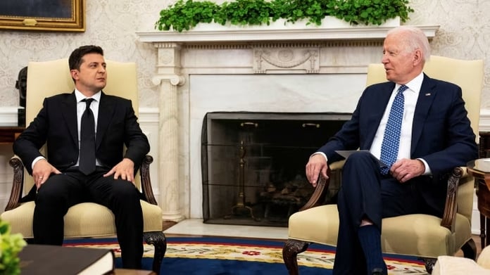 Volodymyr Zelensky with Joe Biden at the White House