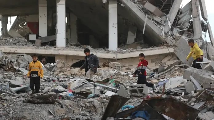 Mossad, David Barnea, Qatar Prime Minister, Gaza ceasefire, prisoner swap, Israeli bombardment, Palestinian children, Khan Yunis, Gaza Strip, Israeli-Hamas negotiations, Qatar mediation, Gaza crisis