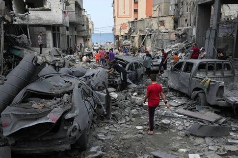 israel threatens to destroy gaza city if hamas rejects ultimatum