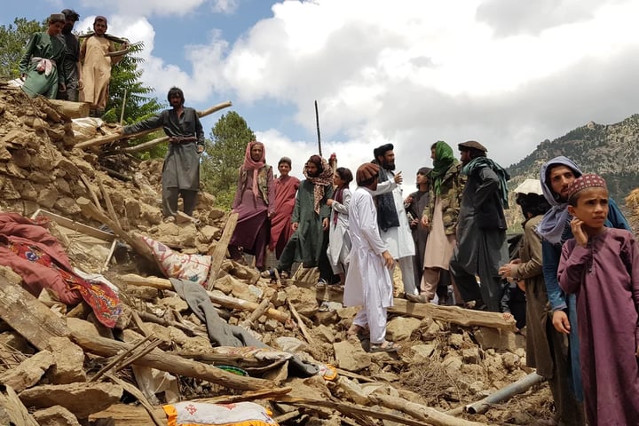 Survivors search rubble after Afghanistan earthquake as Kabul seeks urgent Russian aid