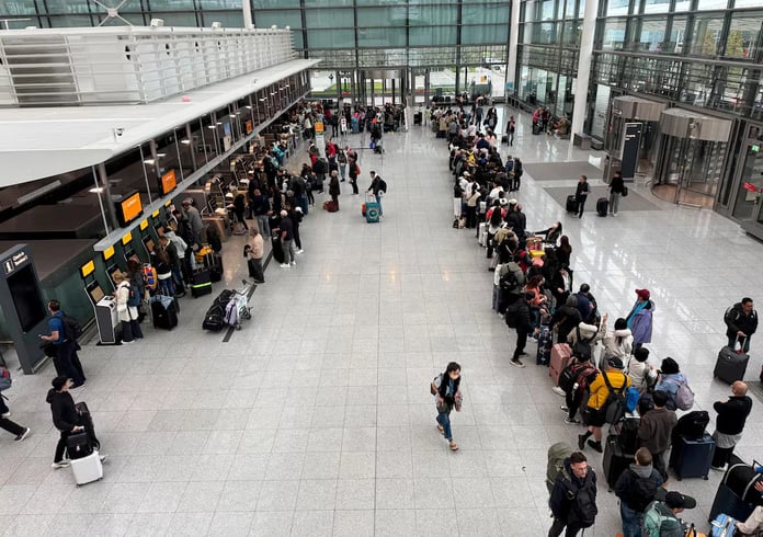 Grounded aircraft at Munich Airport after reported drone sightings