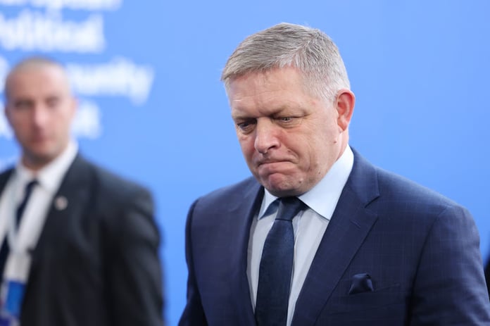 Slovak Prime Minister Robert Fico announces potential halt to emergency electricity supplies to Ukraine