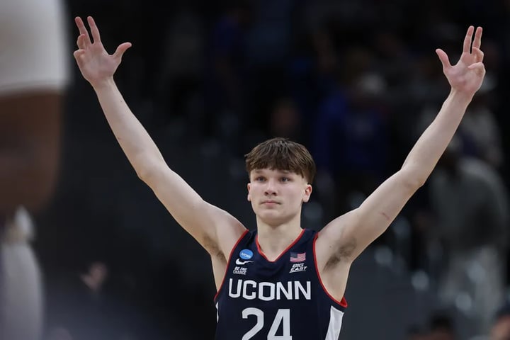 UConn freshman Braylon Mullins celebrates after his 35-foot buzzer-beater against Duke in the 2026 NCAA Tournament Elite Eight