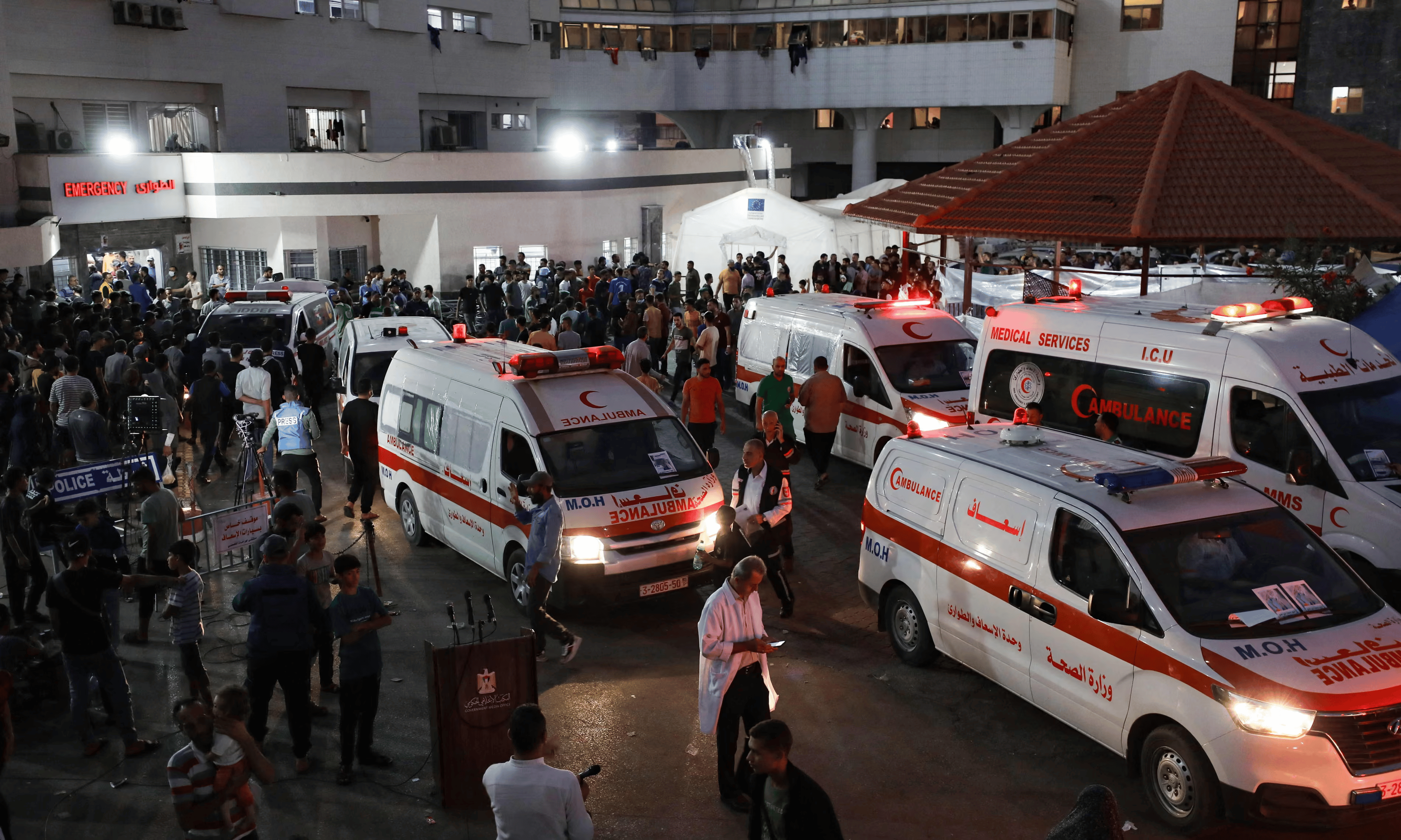 Overcrowded Gaza hospital after Rafah crossing closure blocks medical evacuations
