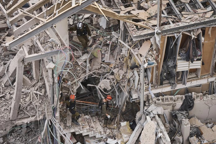 Damage in Tel Aviv after Iranian missile strike during Israel Iran war