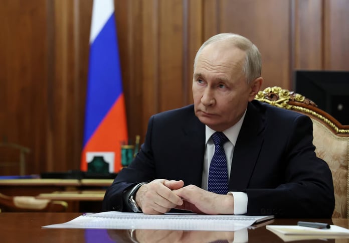 Russian President Vladimir Putin meets Hungarian Foreign Minister Peter Szijjarto in Moscow over release of 2 Hungarian citizens forced to fight in Ukraine