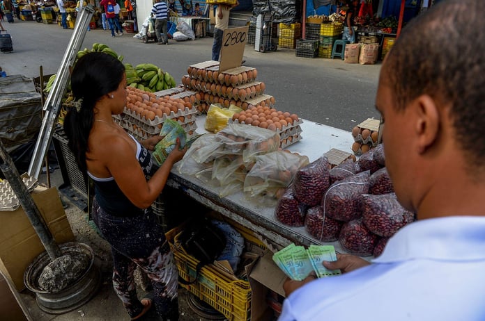 Venezuela inflation crisis as dollar shortage forces businesses to raise prices