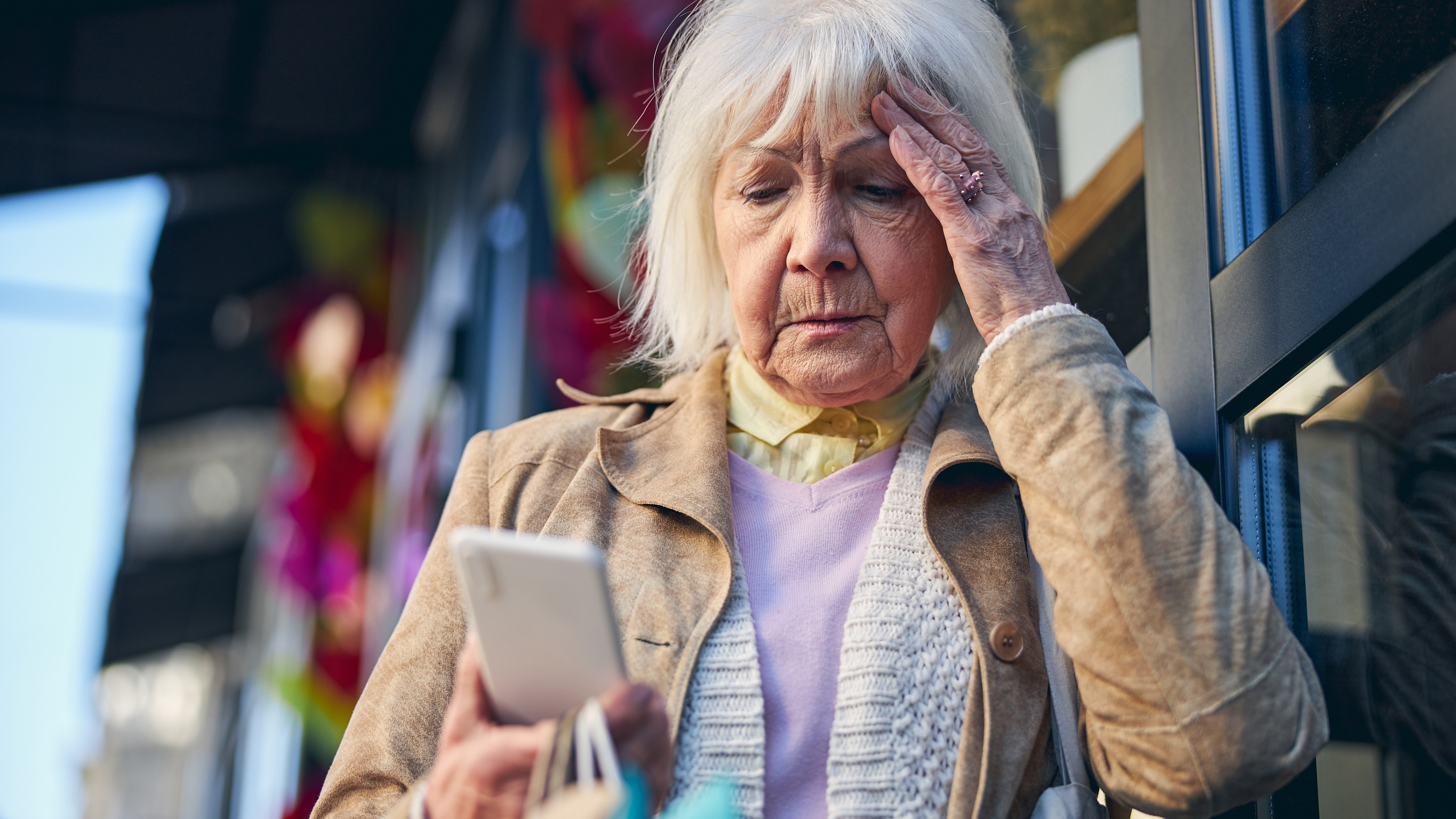 Woman targeted by AI voice cloning scam loses thousands to fake family emergency call