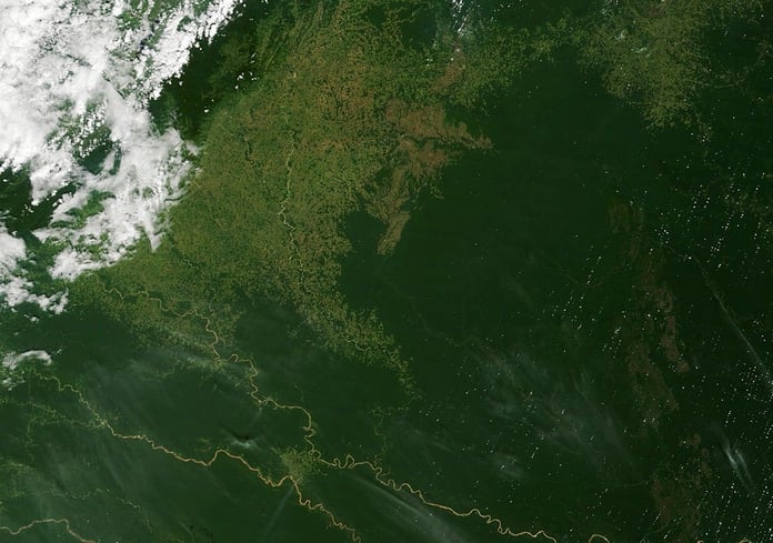 NASA MODIS Terra satellite image of Amazon deforestation patterns in Brazil along the Canguan River