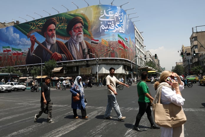 Smoke rises over Lebanon following Israeli airstrikes as ceasefire and Hezbollah Litani withdrawal talks stall June 2026