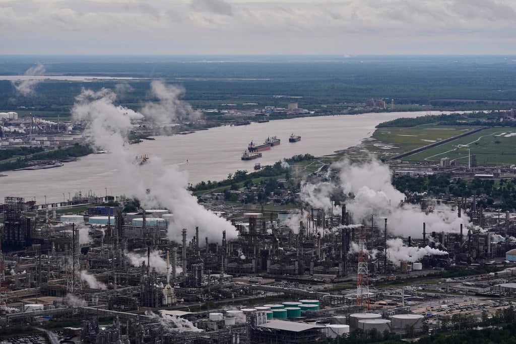 The Shell Norco oil refinery in Norco, Louisiana, the kind of industrial facility California's clean-air rules and federal endangerment finding regulate