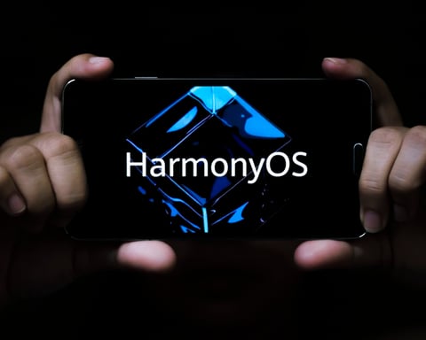 Huawei HarmonyOS 7 release with 2000 AI agents challenges Apple iOS 27