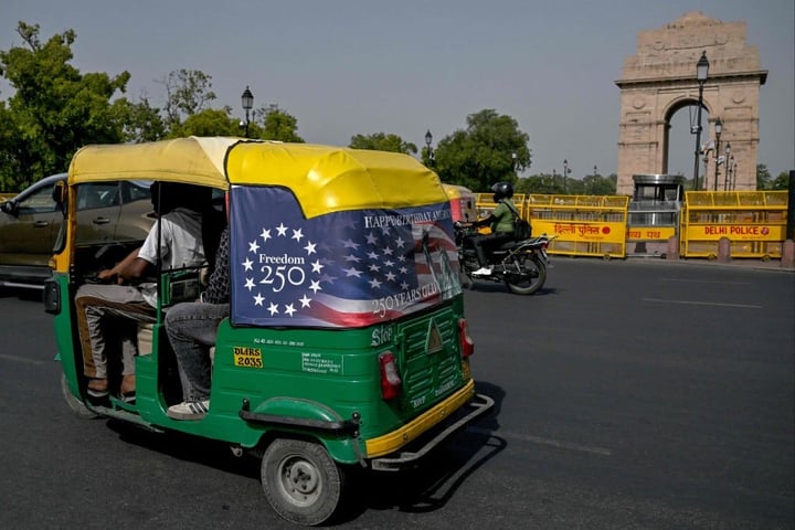 Auto-rickshaw on a New Delhi street as India raises fuel prices amid Iran war energy crisis