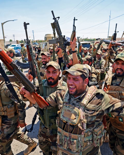 Iraqi Popular Mobilization Forces fighters