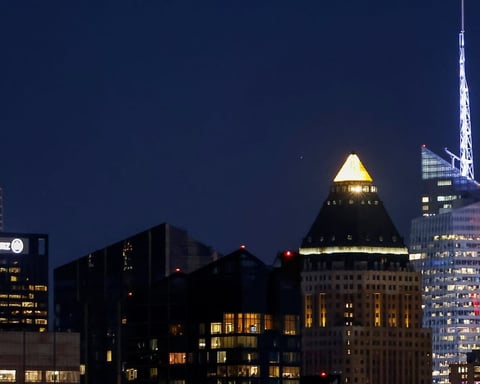 JPMorgan Chase and Bank of America branch facade in the United States 2026