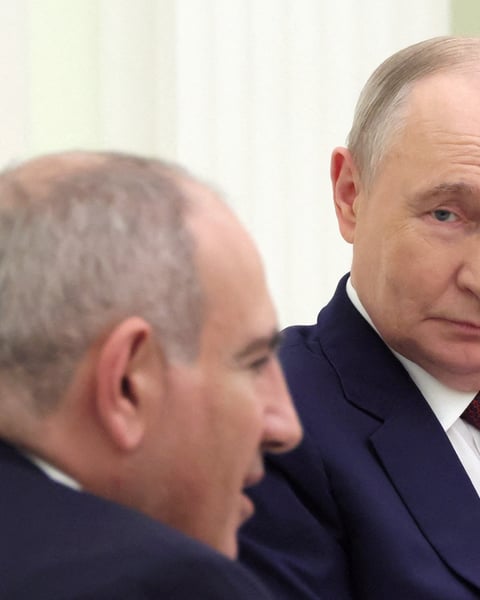 Russian President Vladimir Putin and Armenian Prime Minister Nikol Pashinyan at the Eurasian Economic Union summit in Astana, Kazakhstan, May 2026