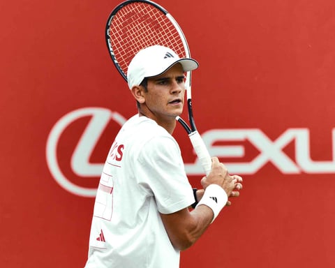 Rafael Jodar practices at Queen's Club ahead of his ATP grass-court debut at the HSBC Championships 2026
