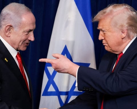 Donald Trump points finger at Benjamin Netanyahu at Mar-a-Lago press conference December 2025