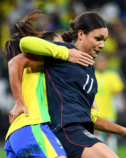 Sophia Wilson USWNT battles Brazilian defenders at Arena Castelão in Fortaleza during the 1-0 win on June 9, 2026
