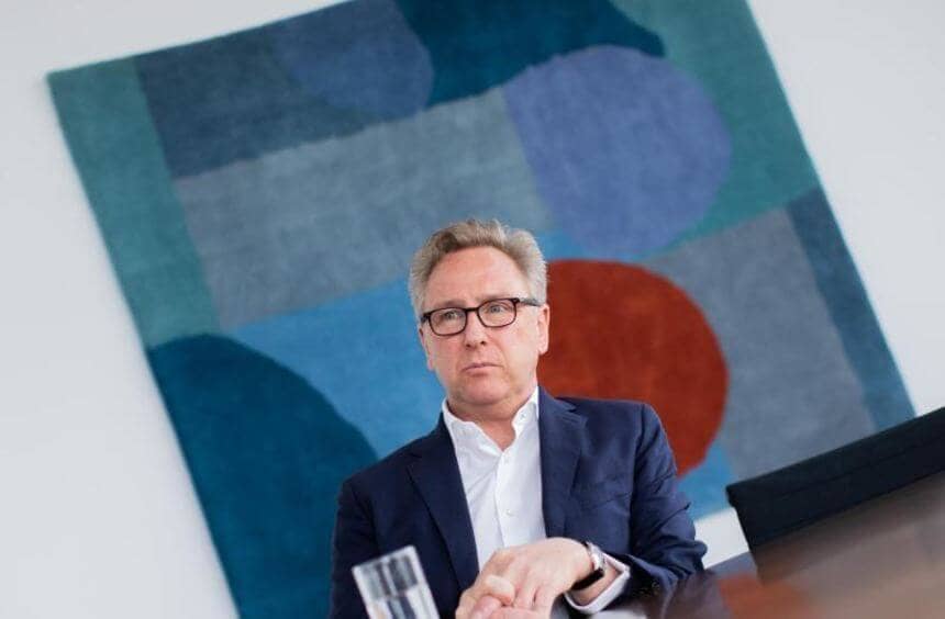 Adidas and Deichmann ask for understanding