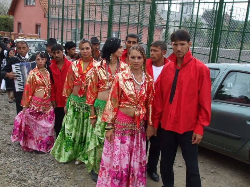 Roma Dancers in India