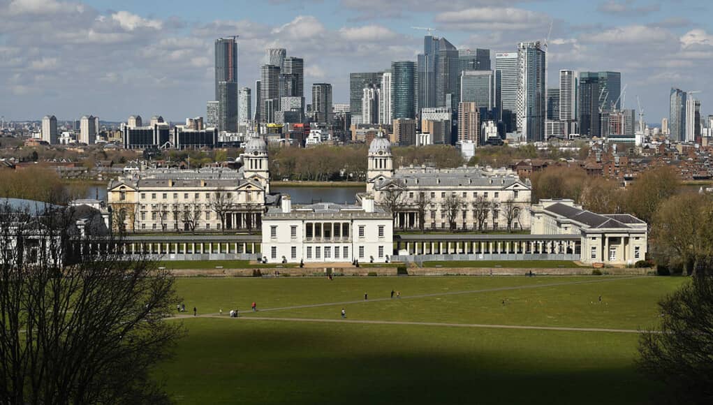 Russians invested GBP 1 billion in luxury real estate UK during nineties