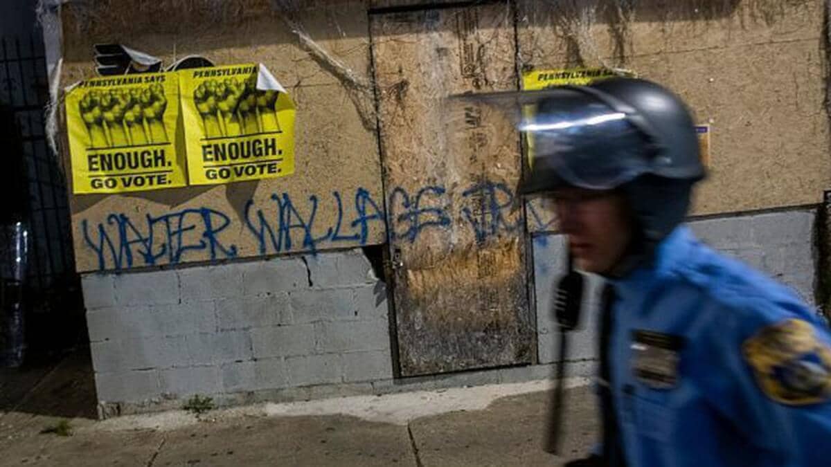 Tom Wolf, a Democrat hosts curfew in  Philadelphia amid protest