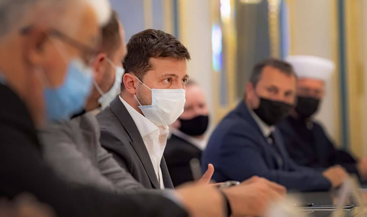 War in Donbass – Zelenskyyy wants to attract representatives of religious communities to negotiations in TCG