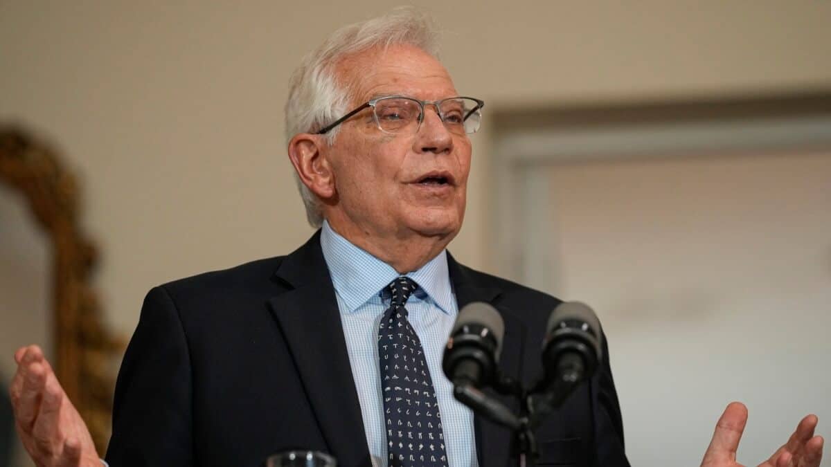 EU not yet considering supplying fighter jets to Ukraine