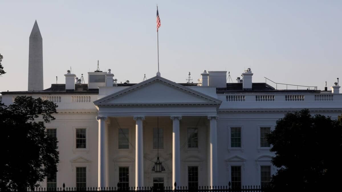 objects shot down over Alaska and Canada did not look like a Chinese balloon