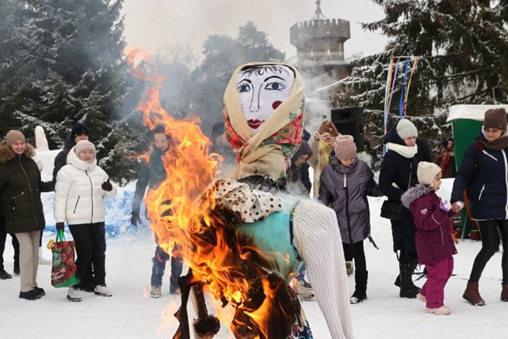 Minsk: How they prepare for Mardi Gras at the Repin