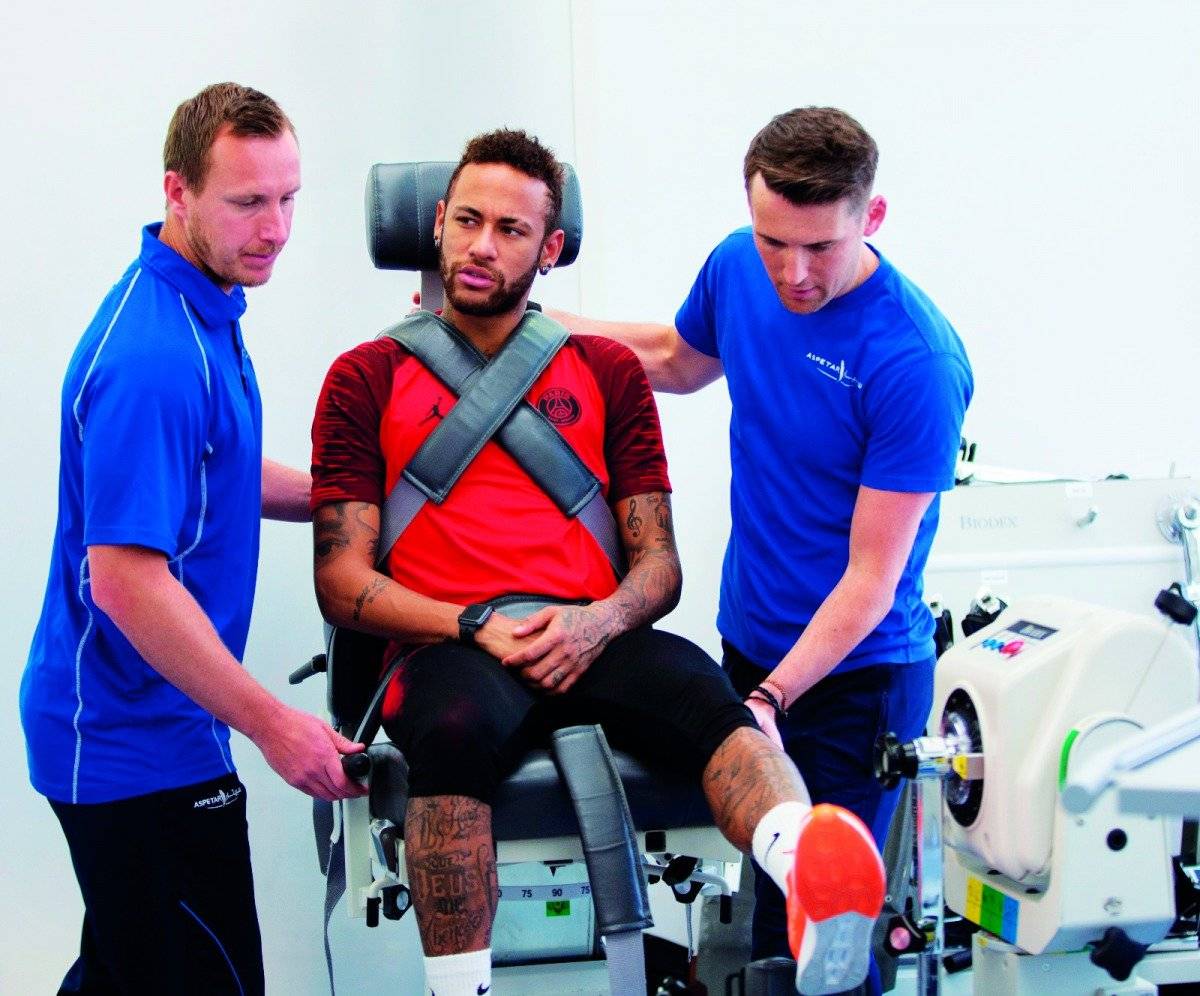 Qatar: Neymar undergoes his surgery at Aspetar Hospital in Doha