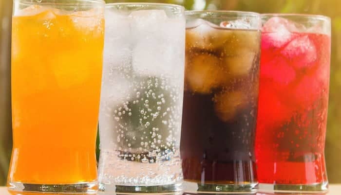 Does breakfast on soft drinks cause kidney failure?