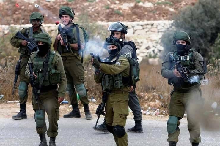 Palestinians suffocated during clashes with the occupation in the West