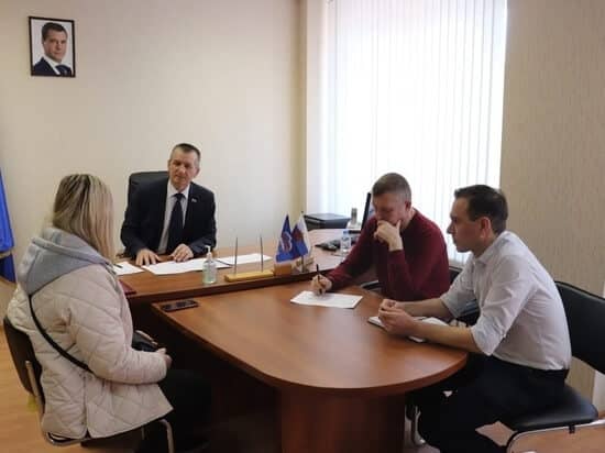 Due to a leaky roof in an apartment building, Orlovka’s child is constantly sick