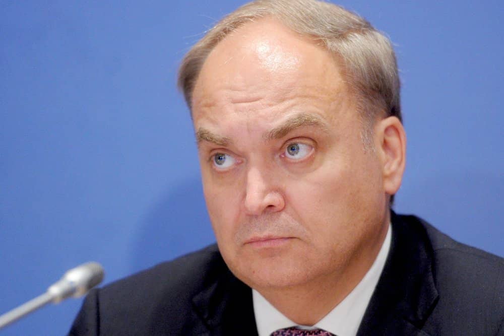Russian Ambassador Antonov called shame to award member of National