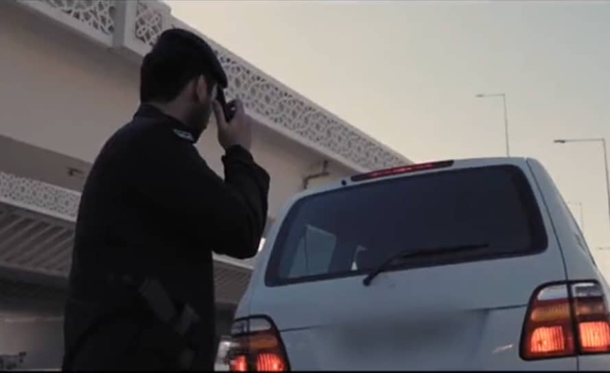 In the video.. Traffic: a campaign in the Rawdat Al Hamama area to control violations and wrong behavior
