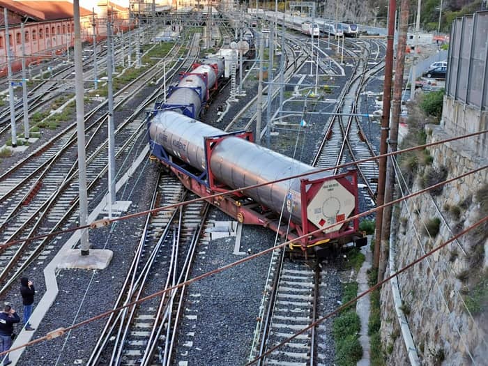 A freight train derails, disrupting rail services in Italy