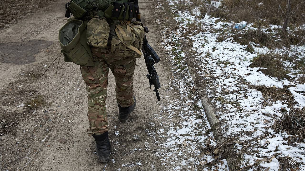 Refugees from Soledar tell how Ukrainian militants injured a girl