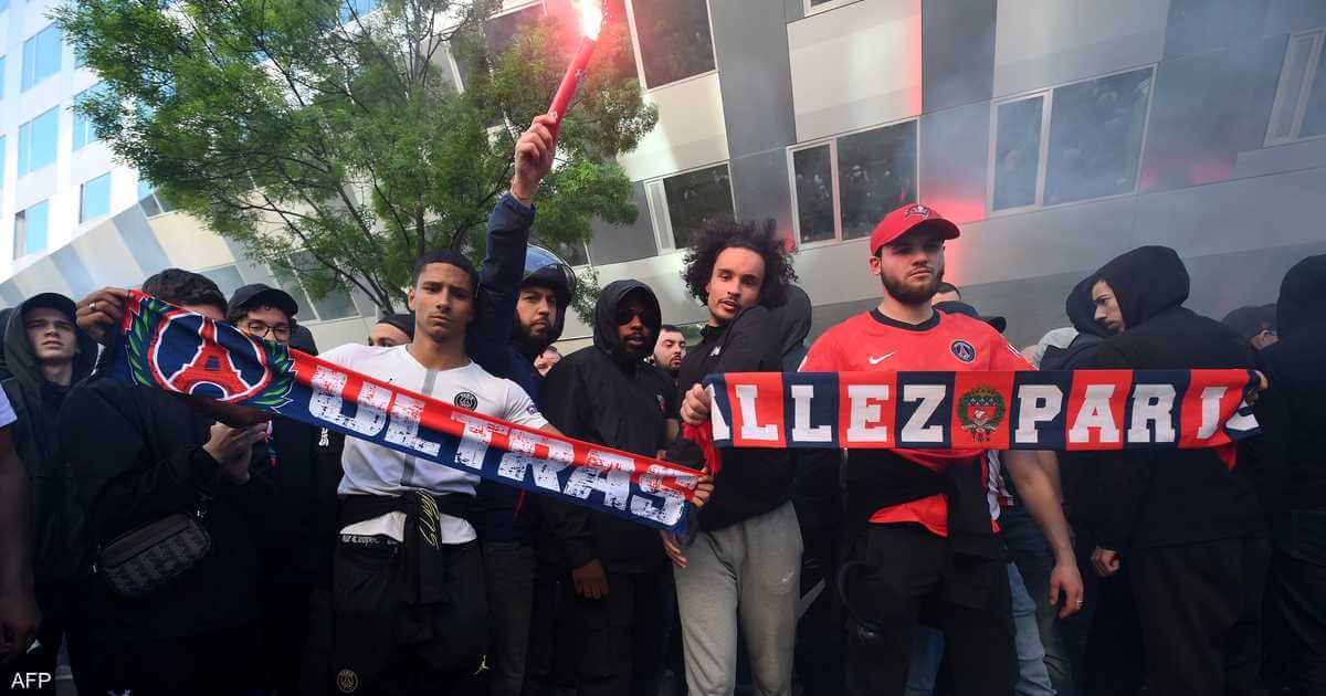 Saint-Germain strengthen guard outside the homes of Messi and Neymar