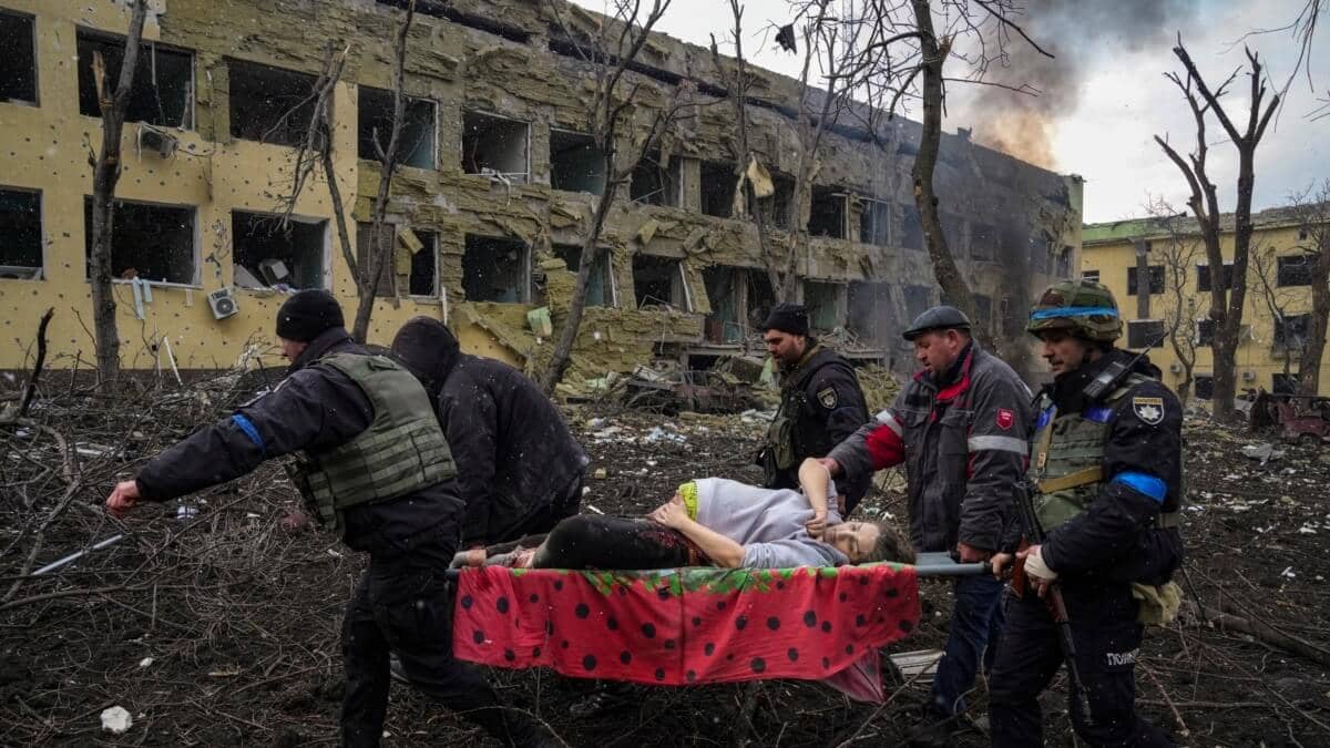 Associated Press reporters have been awarded the Pulitzer Prize for their coverage of the war in Ukraine