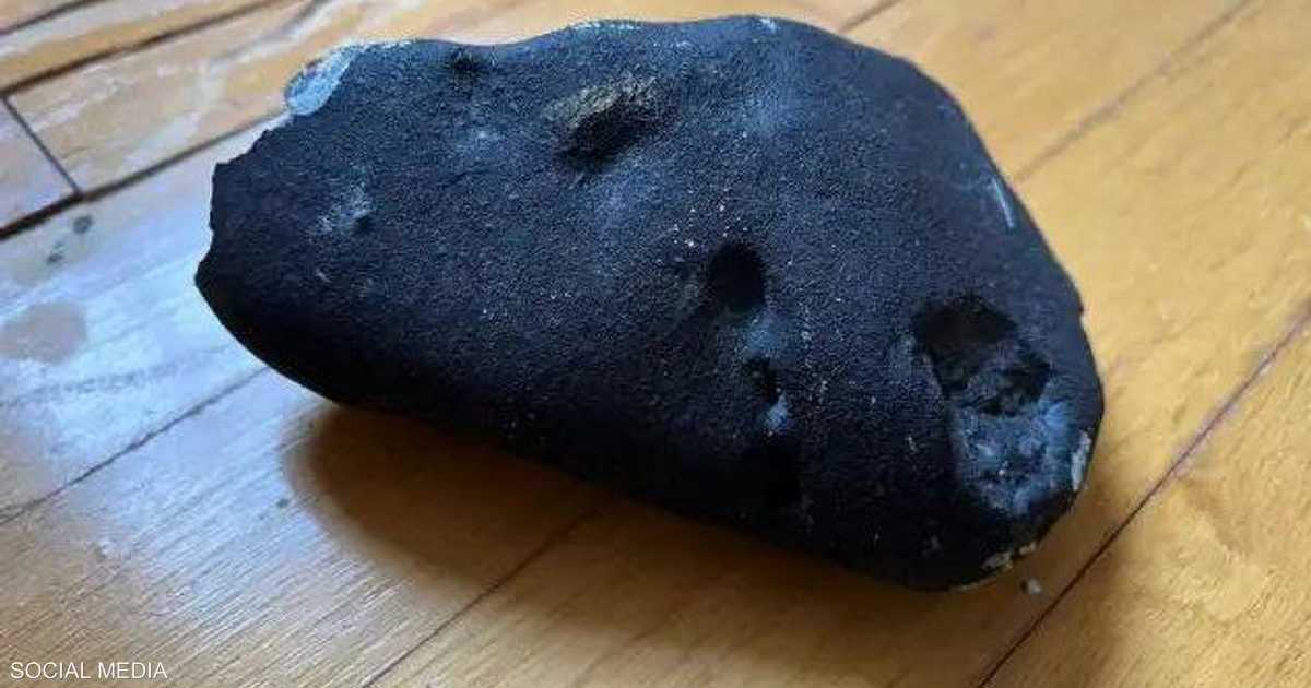 "Possible meteorite" Enters a house. How did the strange incident