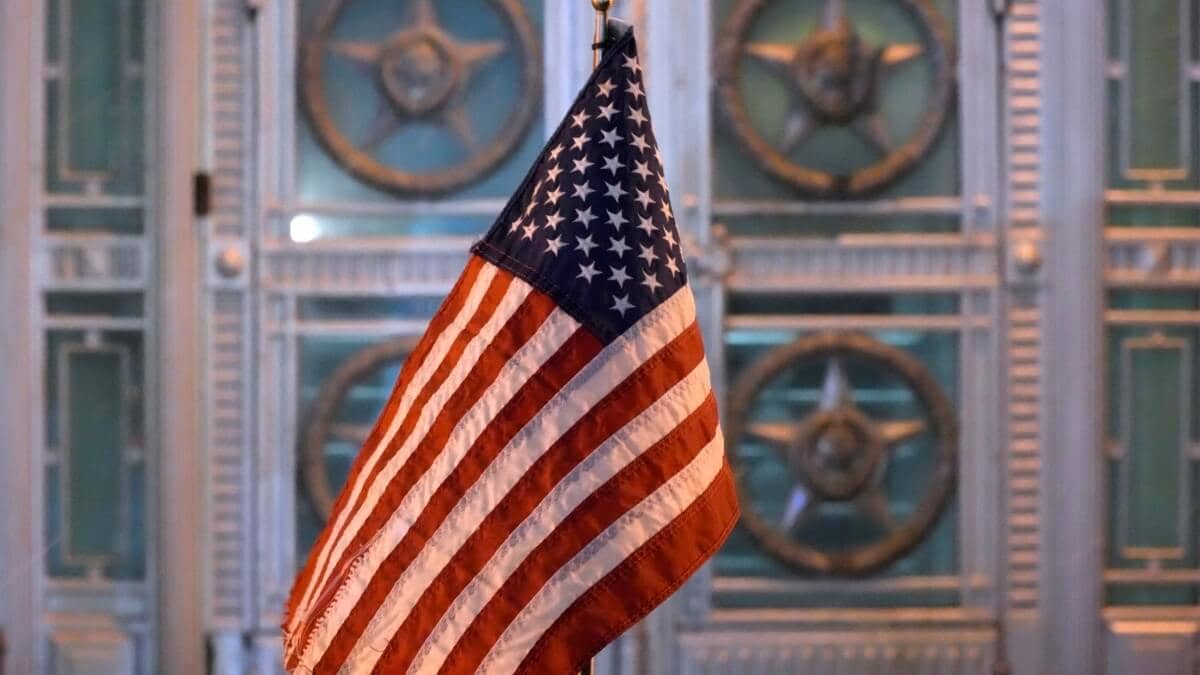 Ex-US Consular Officer Arrested for Cooperation with US