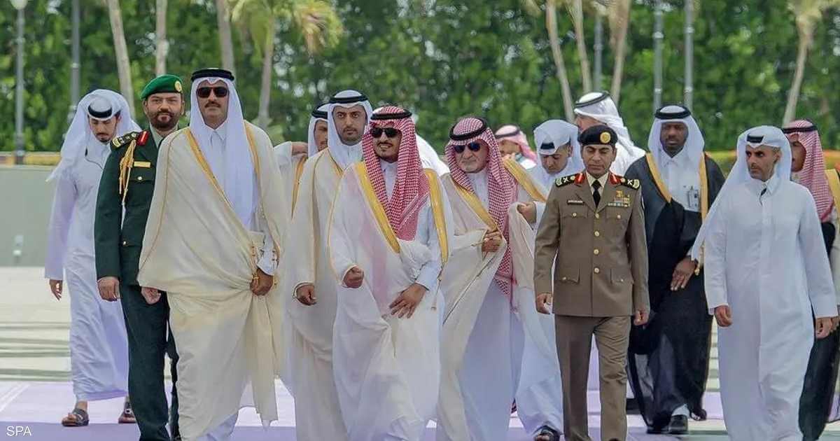 Qatari emir leaves Jeddah after attending Arab summit