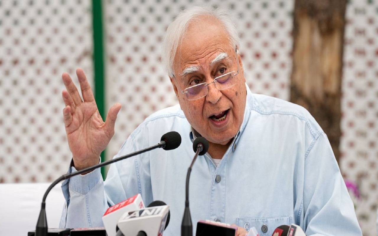 Prime Minister Modi should go to Jantar Mantar and listen to the thoughts of women wrestlers: Sibal