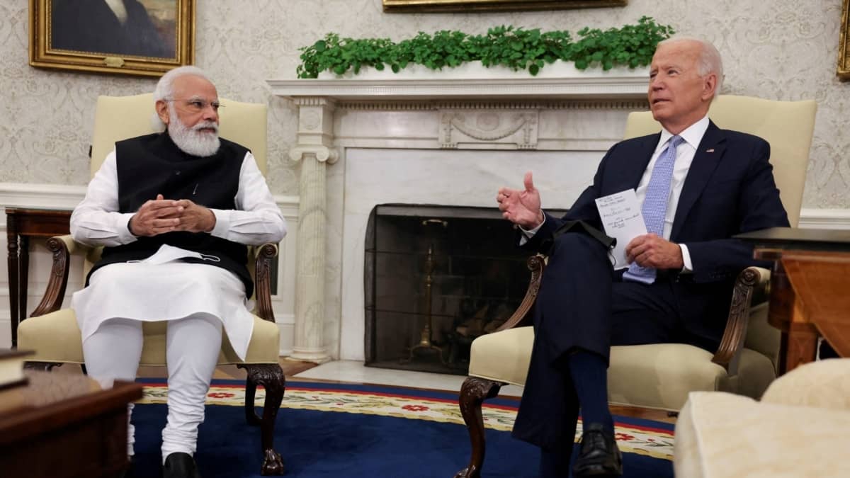 Biden receives Narendra Modi with full honors