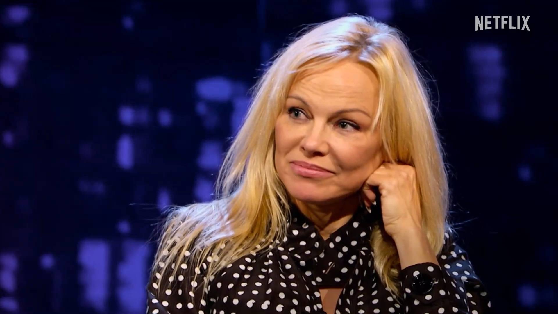 Unveiling the True Self: Pamela Anderson’s Courageous Journey Beyond Makeup
