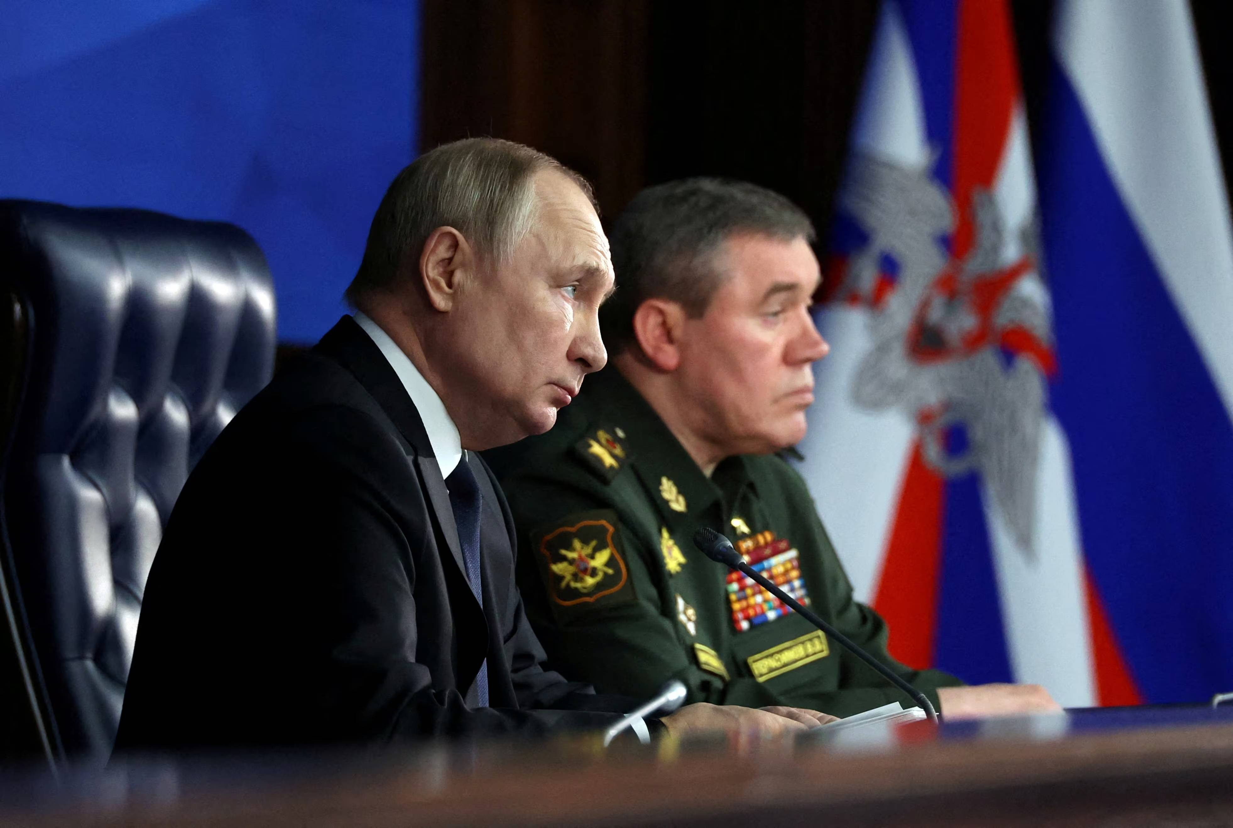 Putin held a meeting with the participation of the head of the Ministry of Defense and the chief of the General Staff